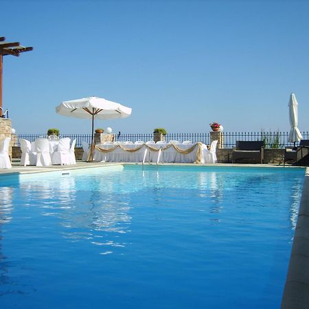 Votsi  Yalis Hotel מראה חיצוני תמונה