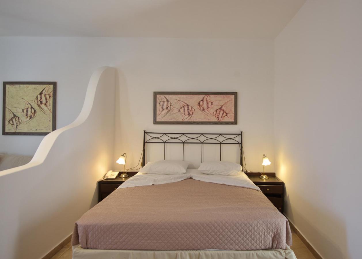 Votsi  Yalis Hotel מראה חיצוני תמונה