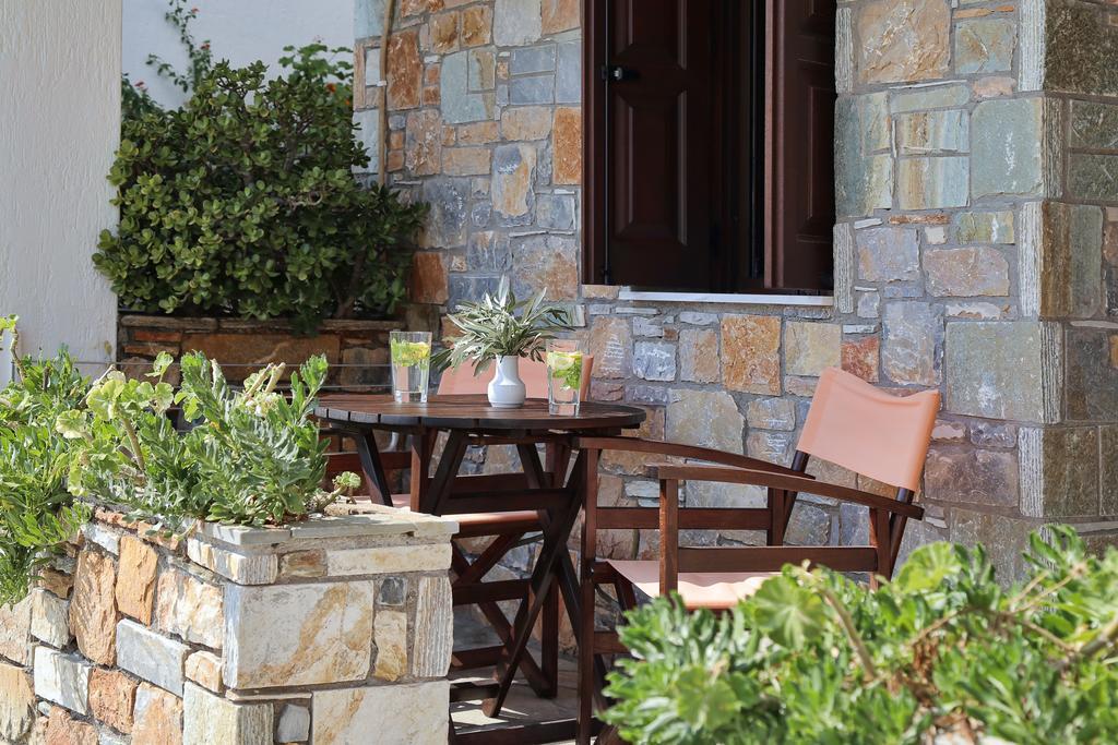 Votsi  Yalis Hotel מראה חיצוני תמונה