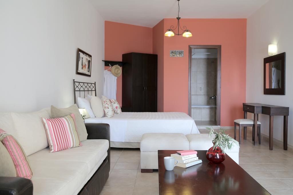 Votsi  Yalis Hotel מראה חיצוני תמונה