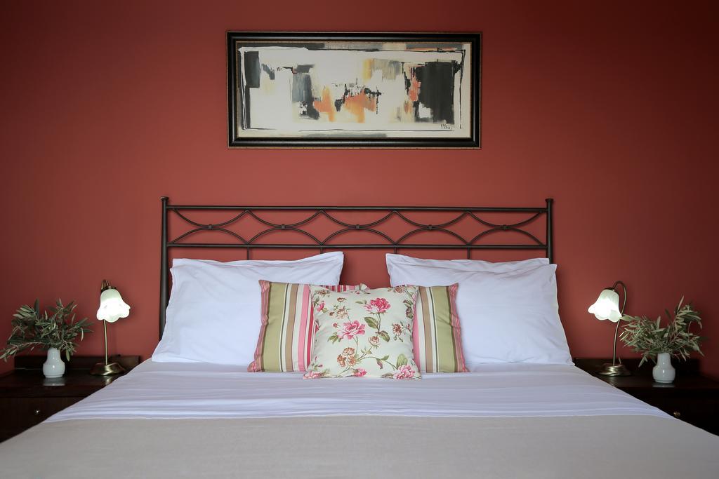Votsi  Yalis Hotel מראה חיצוני תמונה